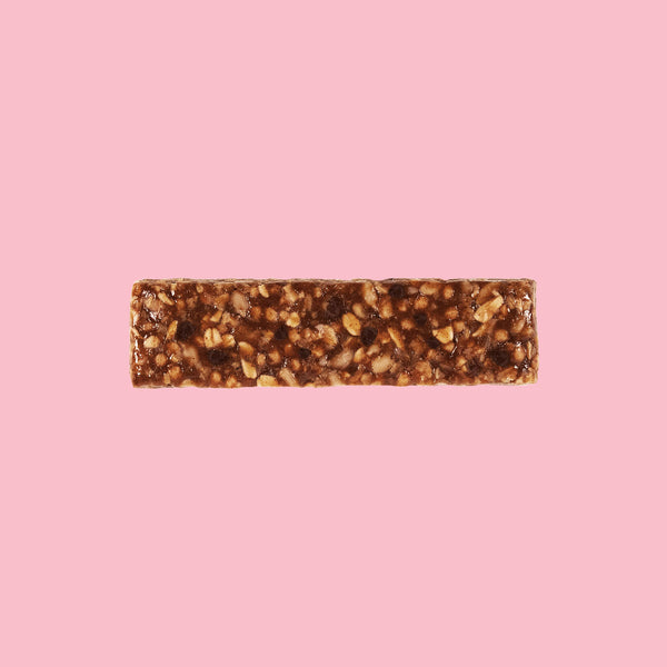 Oatmeal and chocolate chips organic nutrition bar